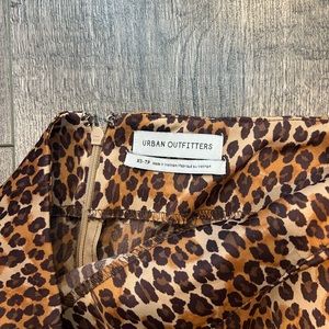 Urban Outfitters Xs leopard print maxi skirt with slit